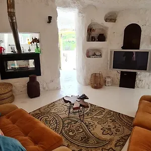 Chalet Andenes Cave, Coruna