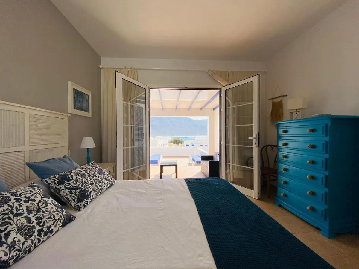 Apartamentos Burgao Caleta de Sebo