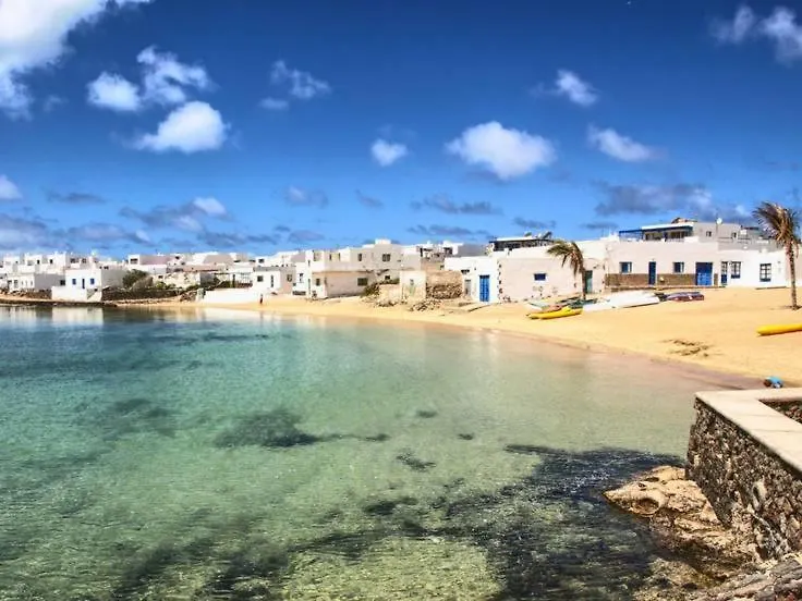 Apartamentos Burgao Caleta de Sebo Apartment