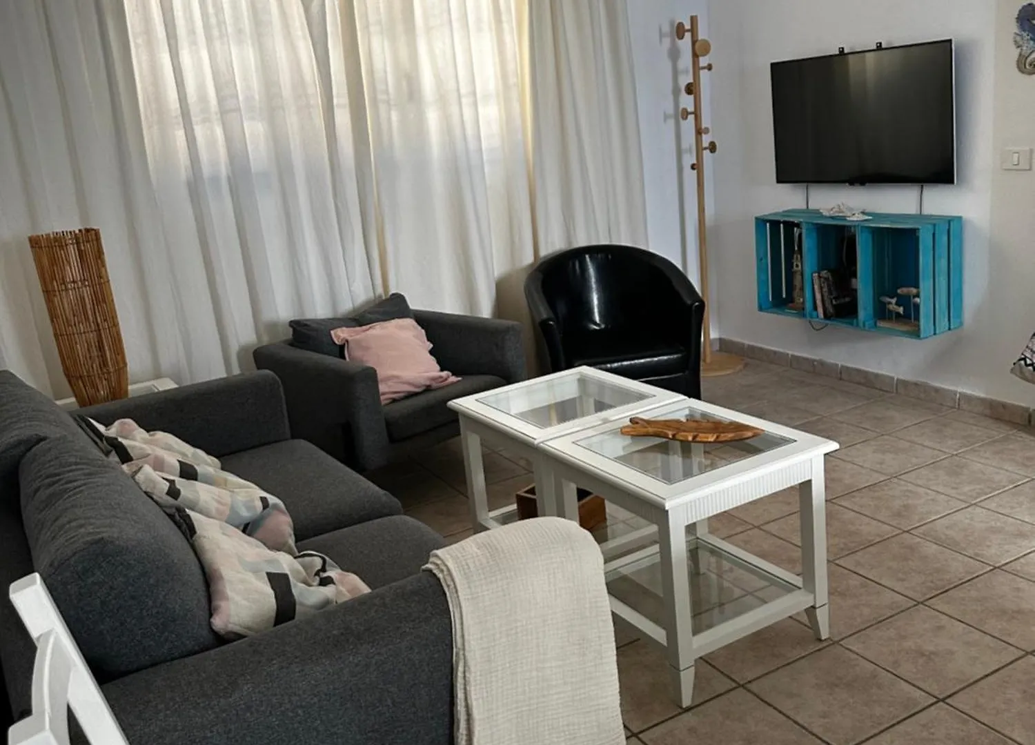 Apartamentos Burgao Caleta de Sebo