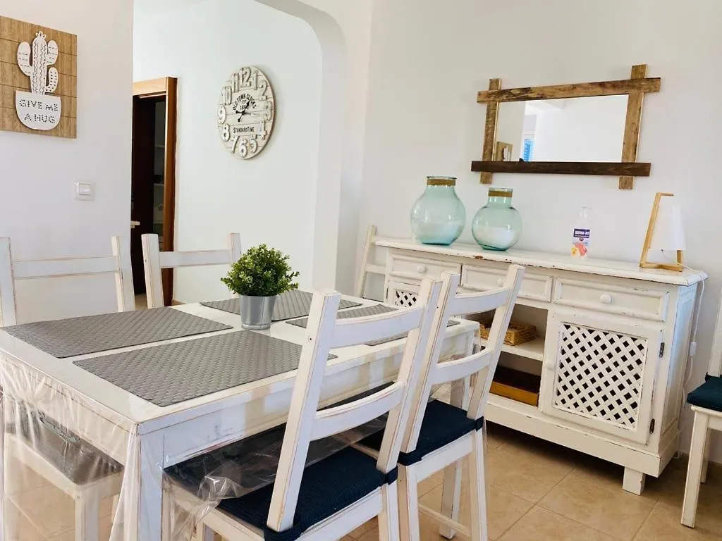 Apartamentos Burgao Caleta de Sebo Spain