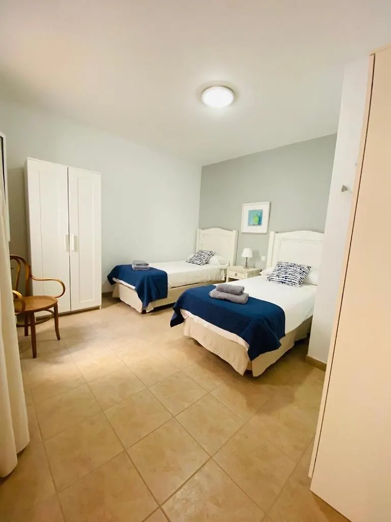 Apartamentos Burgao Caleta de Sebo